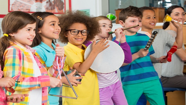 بهترین روش های آموزش موسیقی به کودکان