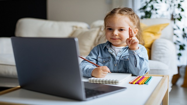 مزایای یادگیری آنلاین زبان برای کودکان