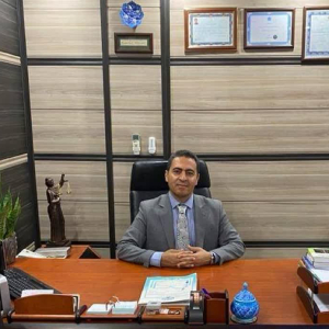 دکتر نصیر عبادپور بهترین وکیل سرقفلی در تهران