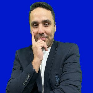 مهرداد طاهری بهترین اساتید کنکور در ایران